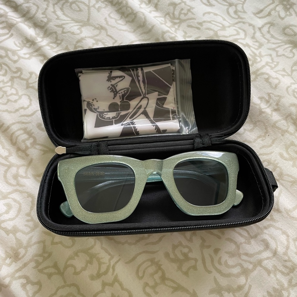 Braindead Sunglasses - Limited Edition w/ case + cleaning cloth